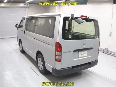 Toyota REGIUS ACE VAN