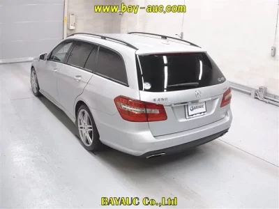 Mercedes-Benz E CLASS WAGON