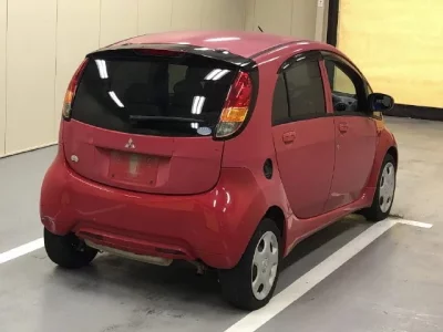 Mitsubishi I