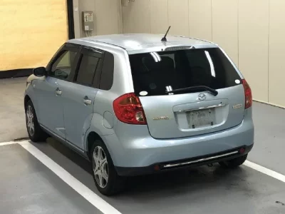 Mazda VERISA