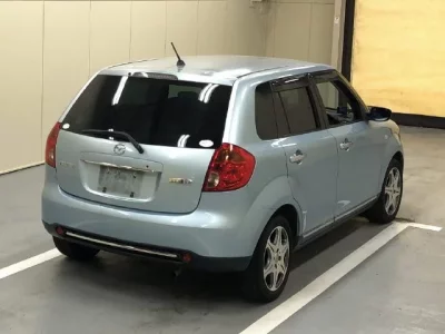 Mazda VERISA