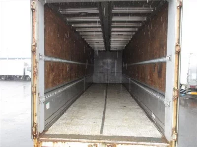 Isuzu TRUCK