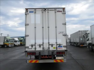 Isuzu TRUCK