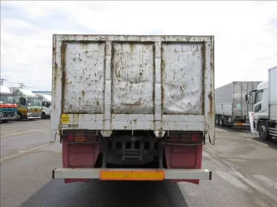 Isuzu TRUCK