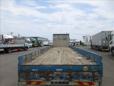 Isuzu TRUCK
