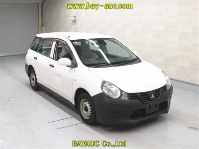 Mitsubishi LANCER VAN