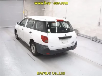 Mitsubishi LANCER VAN