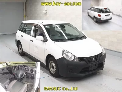 Mitsubishi LANCER VAN