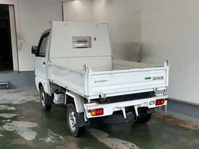Mitsubishi MINICAB TRUCK