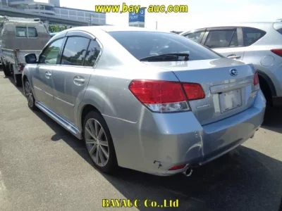 Subaru LEGACY B4