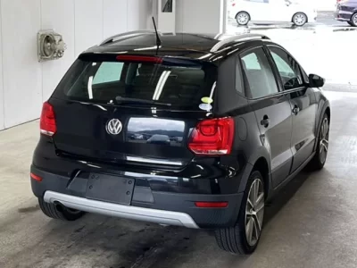 Volkswagen CROSS POLO