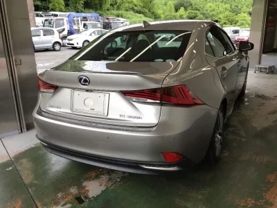 Lexus IS