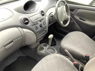 Toyota PLATZ