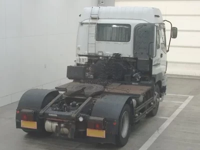 Isuzu TRUCK