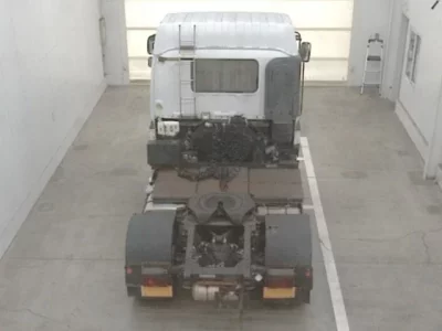 Isuzu TRUCK
