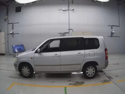 Toyota SUCCEED