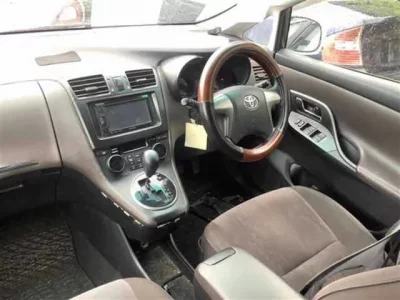 Toyota MARK X ZIO