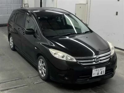 Nissan LAFESTA