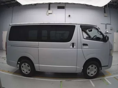 Toyota REGIUS ACE VAN