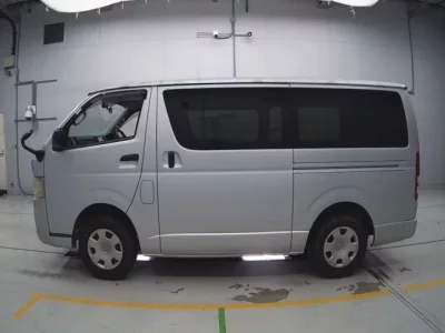 Toyota REGIUS ACE VAN