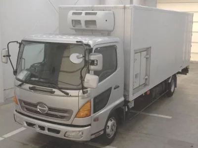 Hino TRUCK