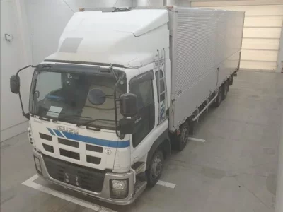 Isuzu TRUCK
