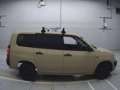 Toyota SUCCEED