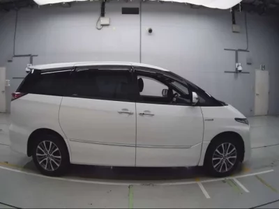 Toyota ESTIMA HYBRID