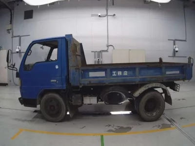 Mazda TITAN