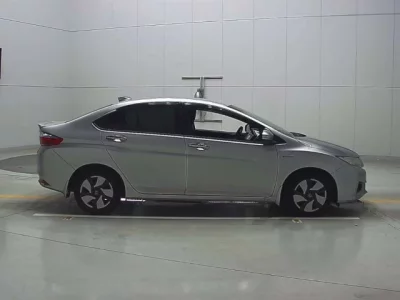 Honda GRACE