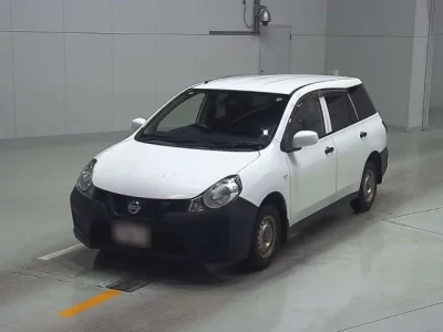 Nissan AD