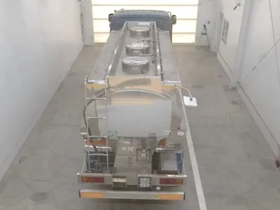 Isuzu TRUCK