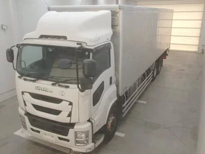 Isuzu TRUCK