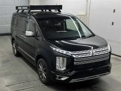 Mitsubishi DELICA D5