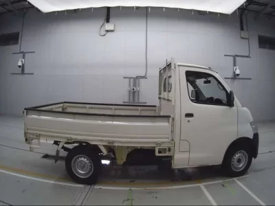 Toyota LITE ACE TRUCK
