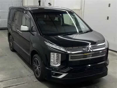 Mitsubishi DELICA D5