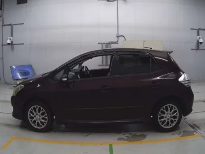 Toyota BLADE