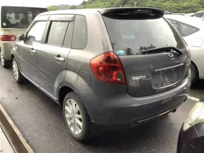 Mazda VERISA