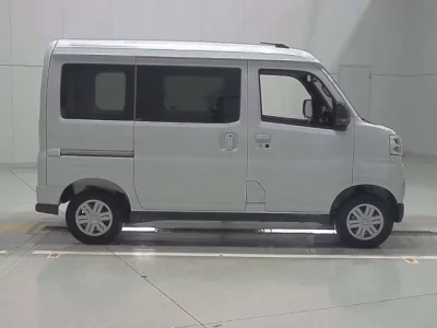 Daihatsu ATRAI VAN