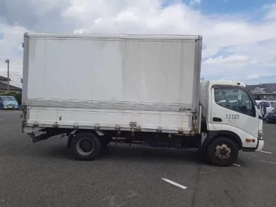 Hino DUTRO