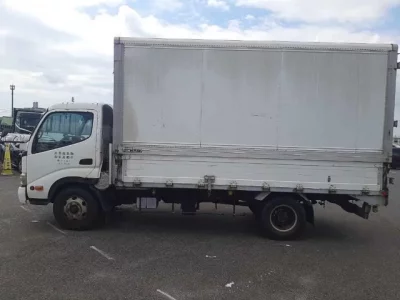 Hino DUTRO