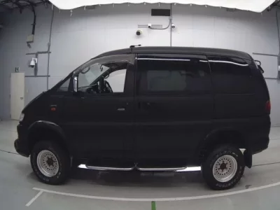 Mitsubishi DELICA