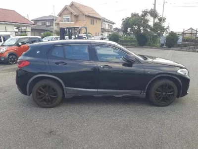 BMW X2