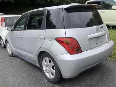 Toyota IST