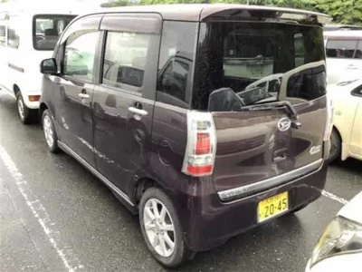 Daihatsu TANTO EXE
