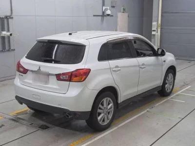 Mitsubishi RVR
