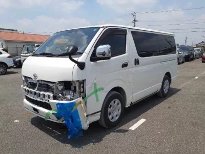 Toyota HIACE VAN