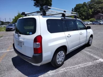 Toyota SUCCEED