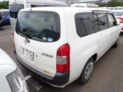 Toyota SUCCEED