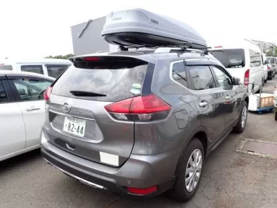 Nissan X-TRAIL